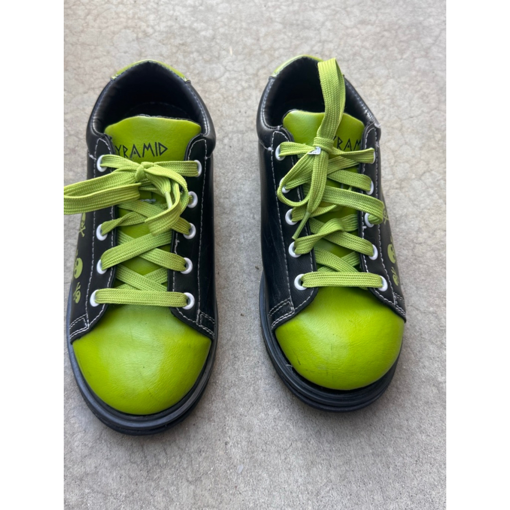Pyramid Sneakers Black Green Skull Print Youth Size 5